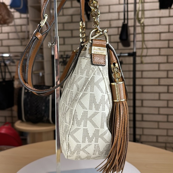 💥$3 - NQ812 - MK - Picture 7 of 8